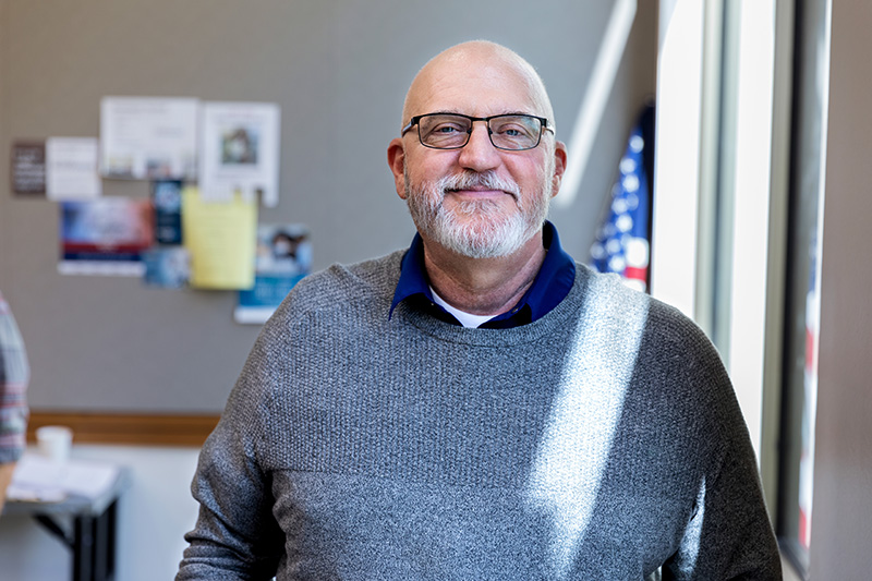 Veterans group leader discussing VA backpay
